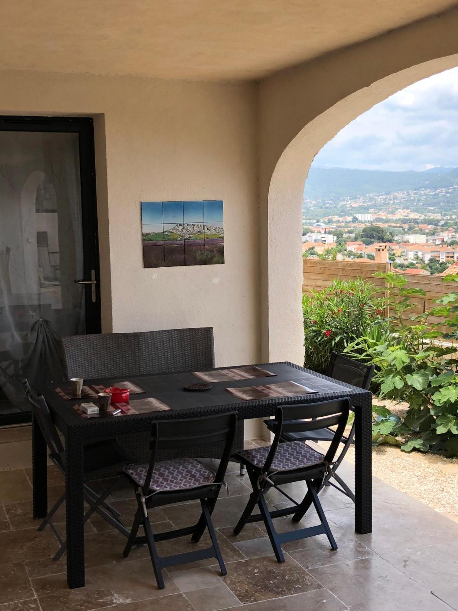 Rez-De-Villa Vue Mer Panoramique 4 P - Soleil Levant La Ciotat Dış mekan fotoğraf